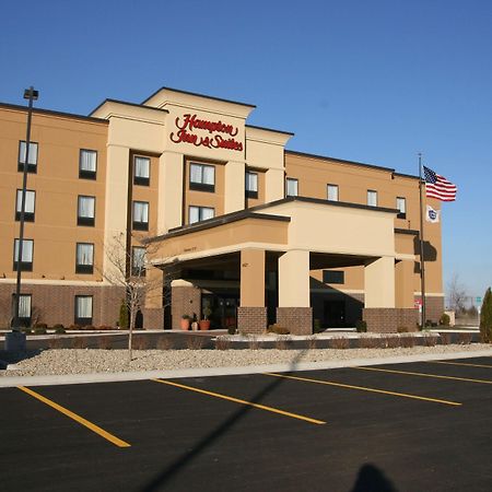 Hampton Inn And Suites Peru Exteriör bild