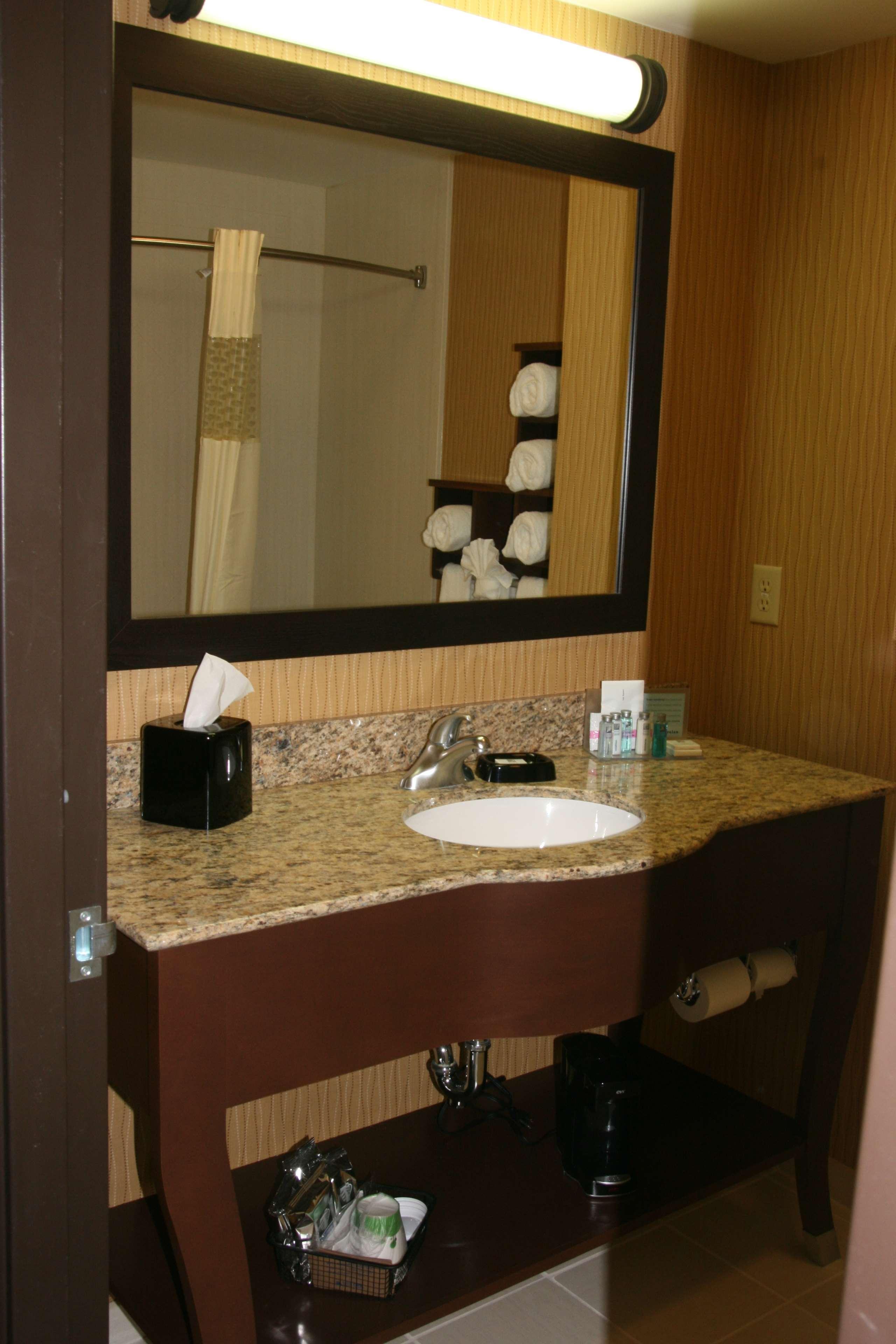 Hampton Inn And Suites Peru Rum bild