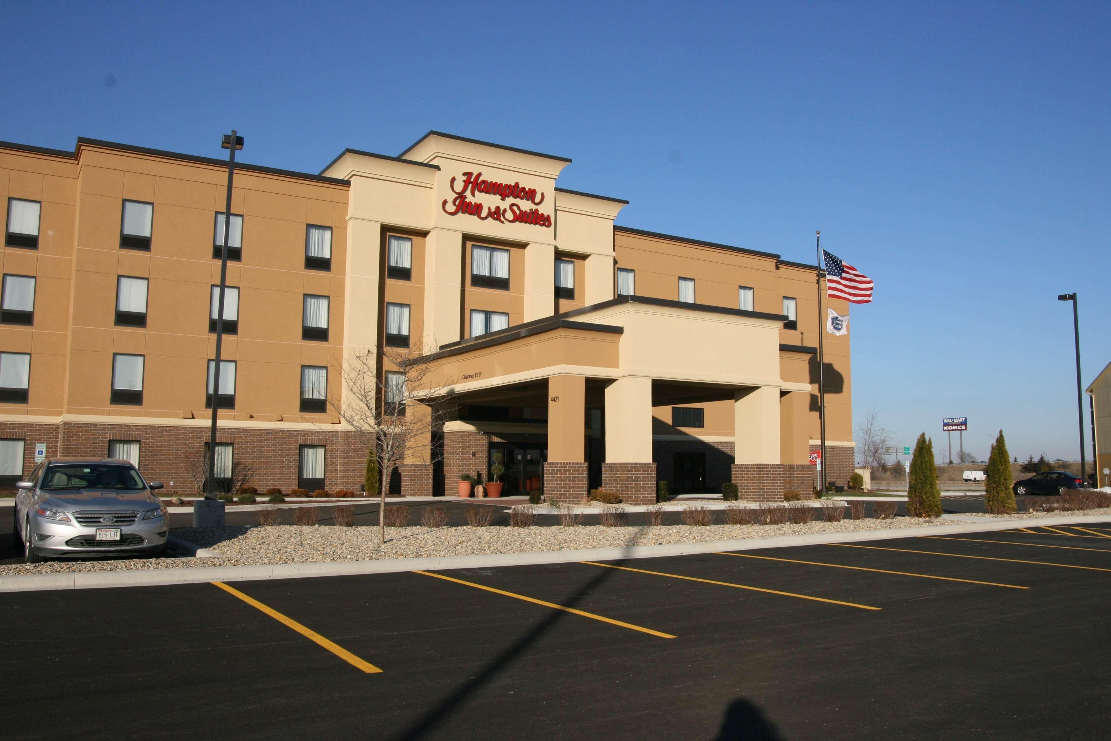 Hampton Inn And Suites Peru Exteriör bild