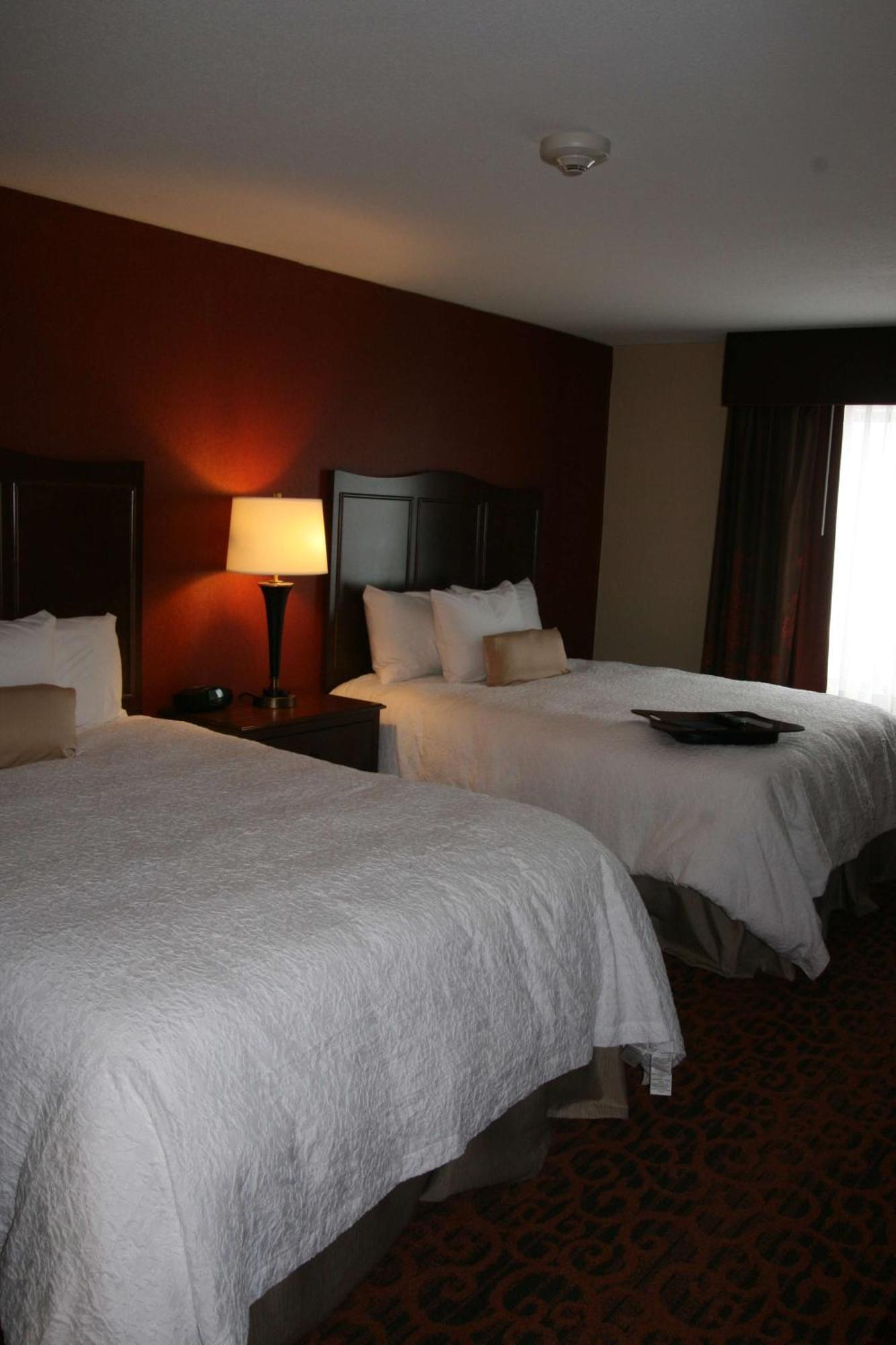 Hampton Inn And Suites Peru Exteriör bild